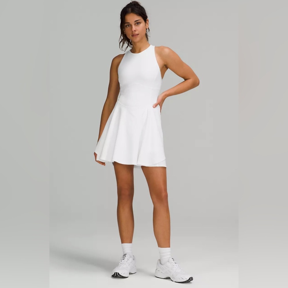 Lululemon Court Crush Tennis Dress - Size 6 - NEW WITH TAGS!